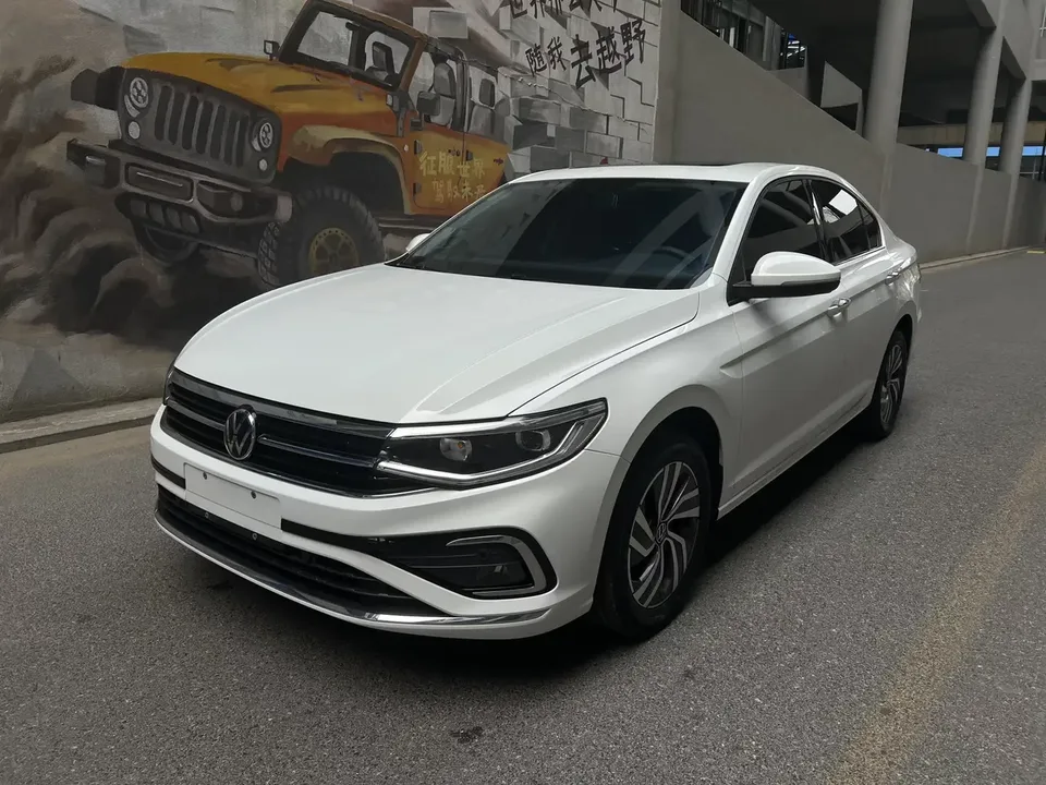 Volkswagen Bora Bora 2023 200TSI DSG Intelligent Driving PRO Edition 2023 — photo 1, buy with delivery to Moscow