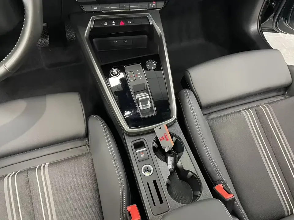 Audi A3 Audi A3 2022 A3L Limousine 35 TFSI Stylish Sports 2022 — thumbnail 4