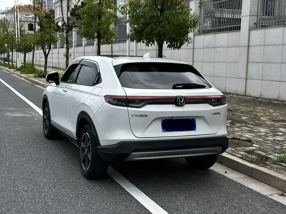 Honda VEZEL Binzhi 2023 1.5L CVT Deluxe Edition 2023 — thumbnail 4