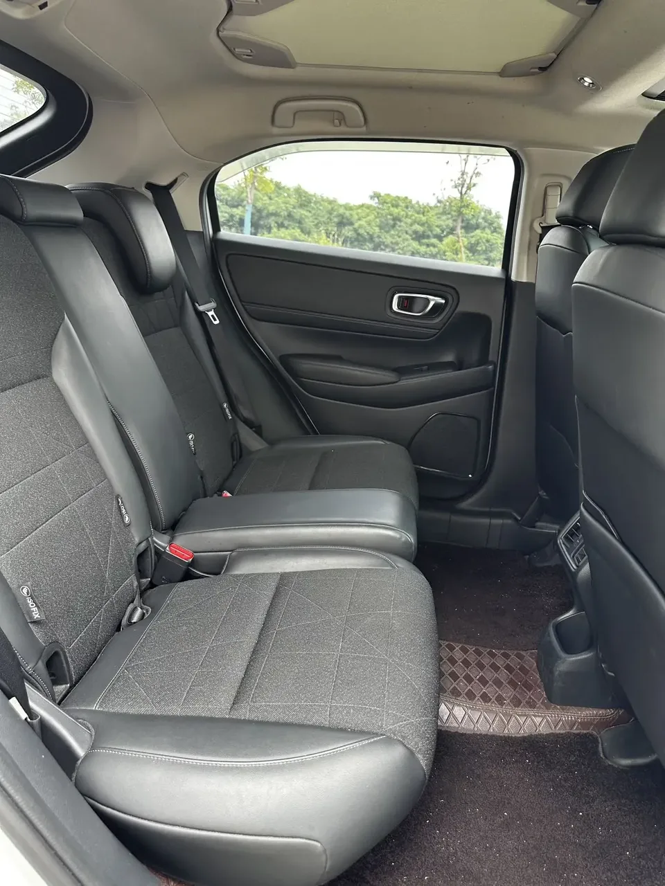 Honda VEZEL Binzhi 2023 1.5L CVT Deluxe Edition 2023 — thumbnail 5