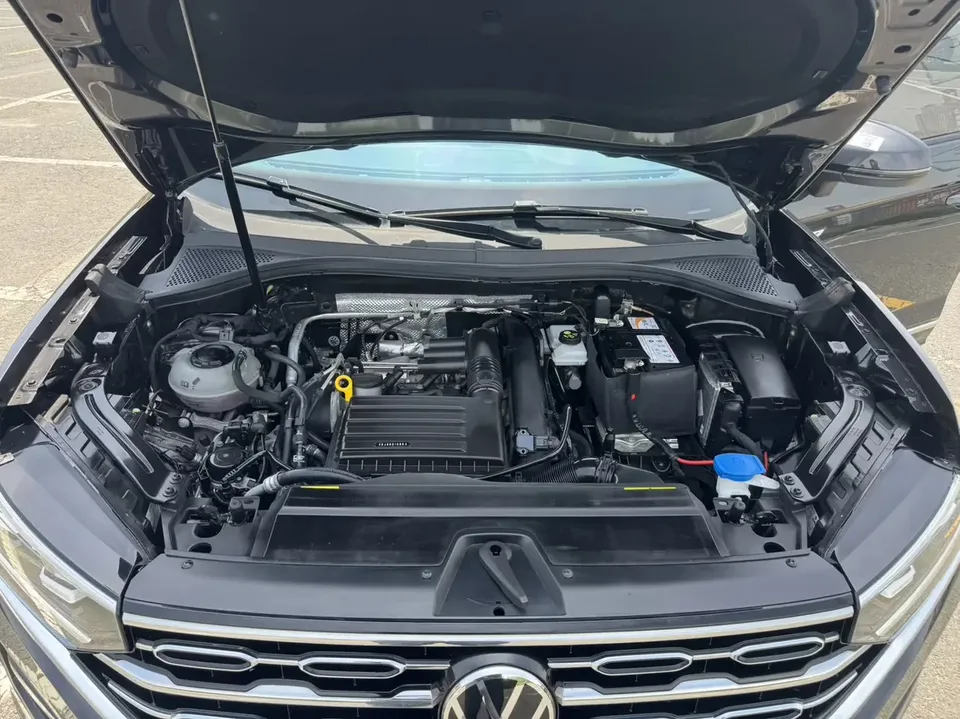 Volkswagen Tayron Tanyue 2022 280TSI 2WD Luxury Smart Edition 2022 — thumbnail 3