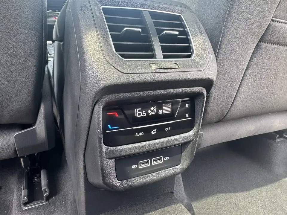Volkswagen Tayron Tanyue 2022 280TSI 2WD Luxury Smart Edition 2022 — thumbnail 4