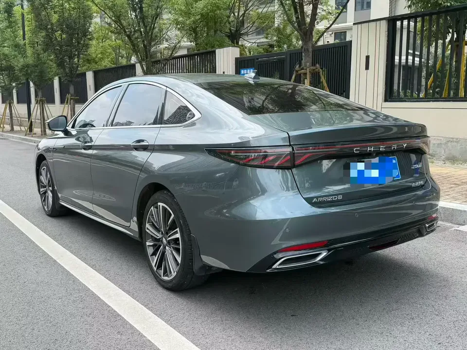 Chery Arrizo 8 PRO Arrizo 8 PRO 2025 1.6T DCT Luxury+ 2025 — миниатюра 2