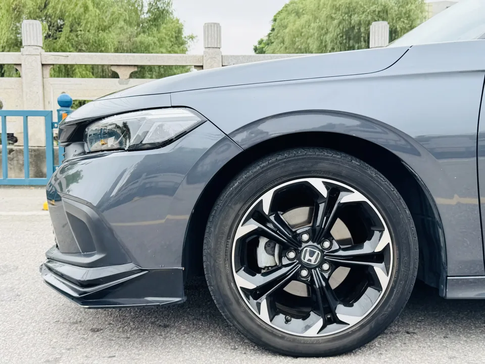 Honda CIVIC Civic 2022 240TURBO CVT Fuel Edition 2022 — thumbnail 3
