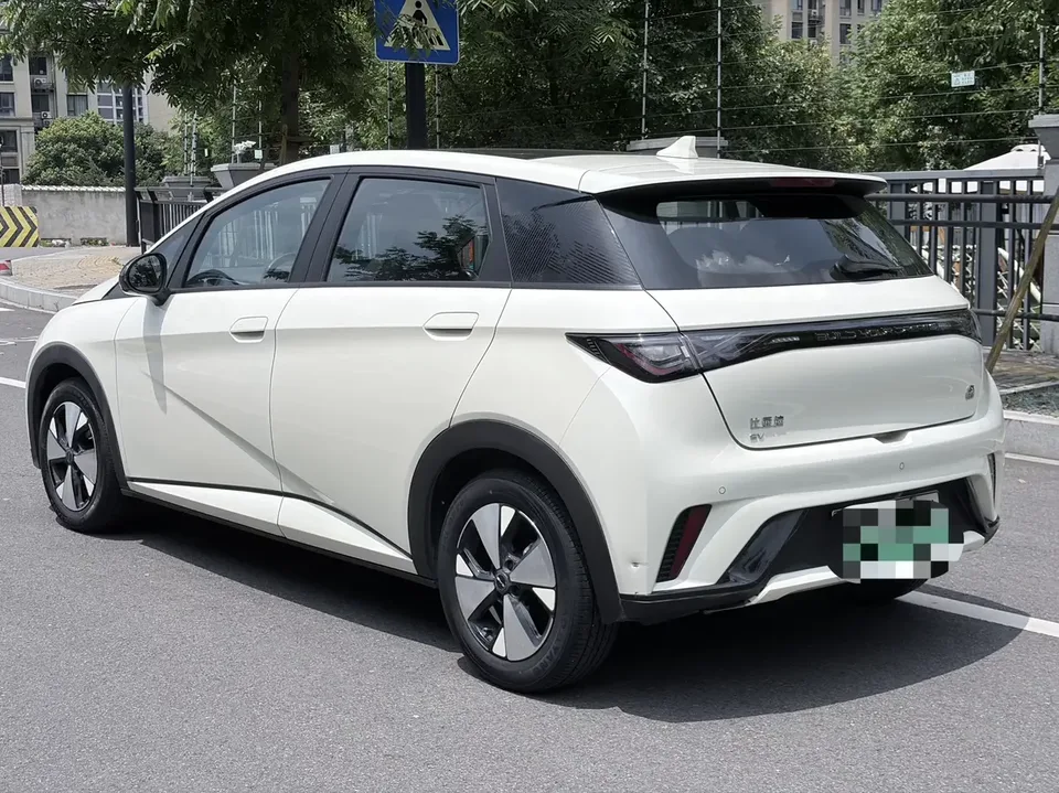BYD Dolphin dolphin 2023 Fashion version 2023 — thumbnail 2
