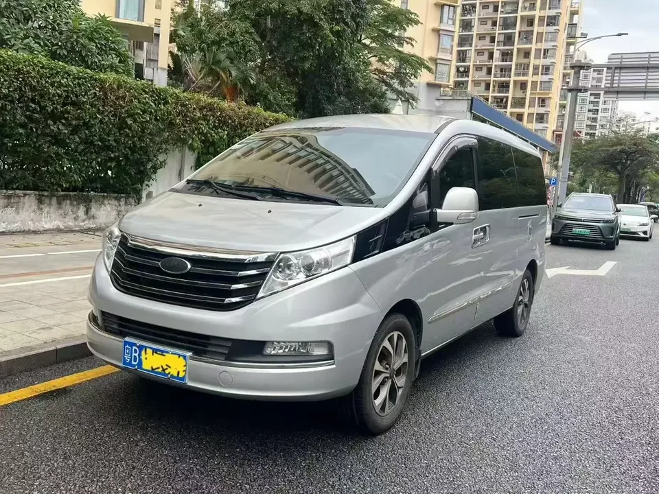 JAC Ruifeng L5 Ruifeng L5 2022 2.0T manual diesel version 2022 — photo 1, buy with delivery to Moscow