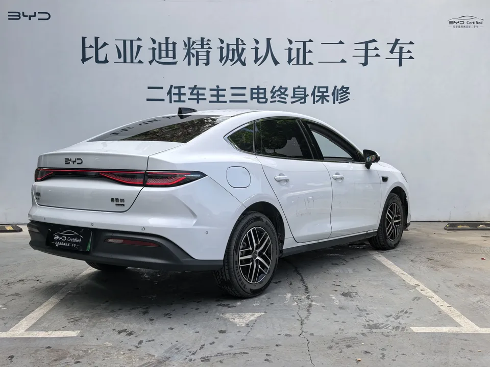 BYD Seal 05DM Seal 05DM 2025 DM-i 120KM flagship version 2025 — thumbnail 2