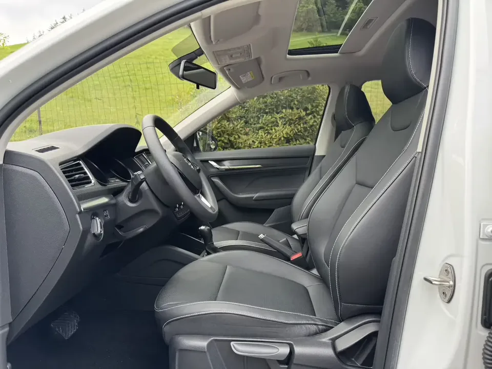 Skoda Comek Comek 2023 Modified 1.5L Automatic Comfort Edition 2023 — thumbnail 5