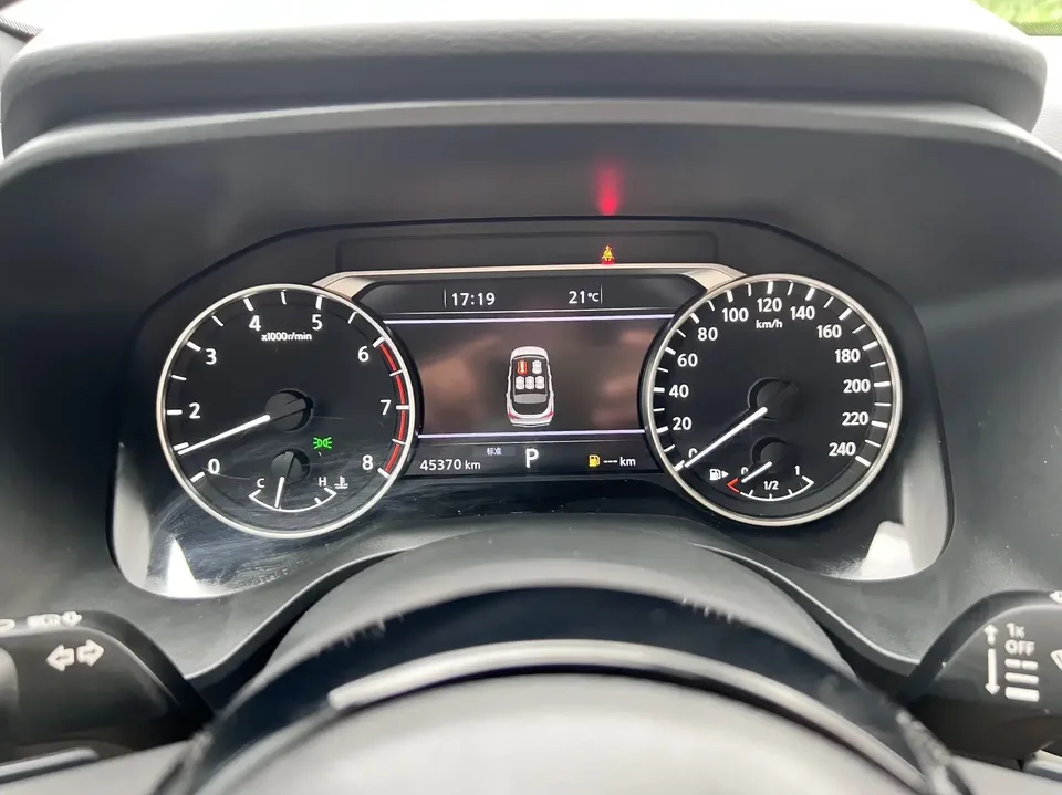 Nissan Qashqai Qashqai 2023 1.3T Deluxe Edition 2023 — thumbnail 4