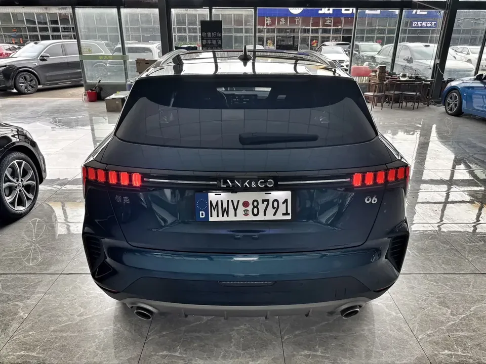 Lynk & Co 06 Lynk & Co 06 2023 Remix 1.5T Halo 2023 — миниатюра 2