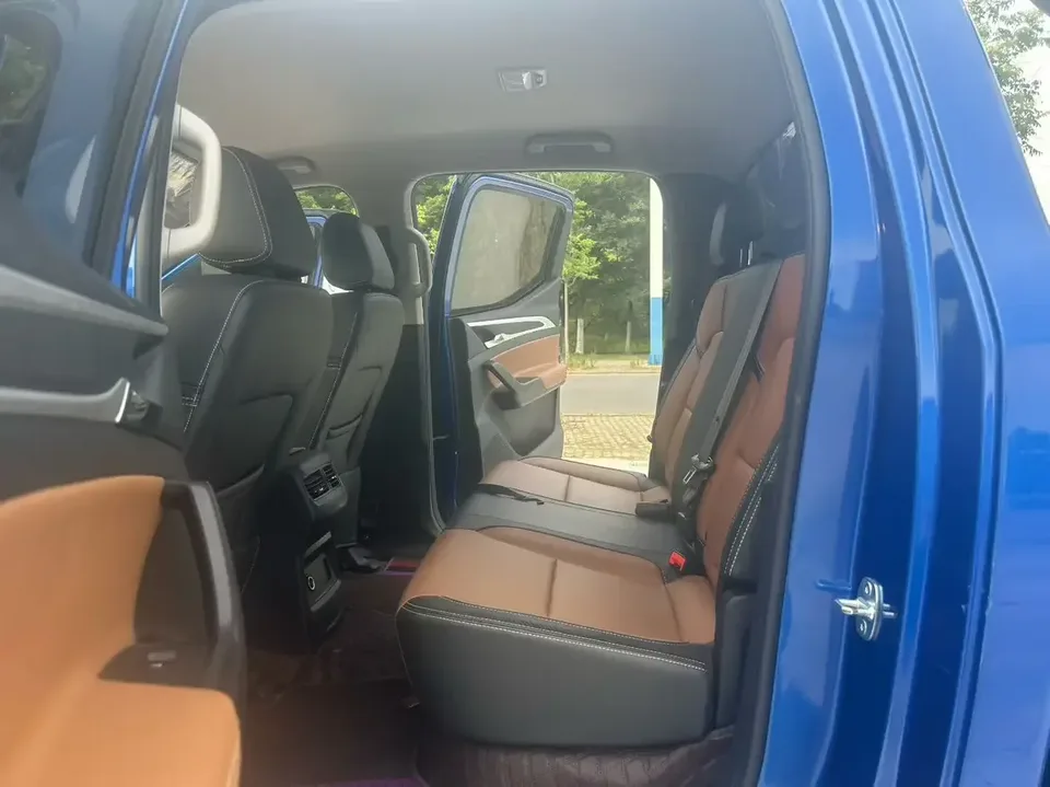 Datong Maxus T70 Maxus T70 2022 2.0T diesel automatic 4WD Australian version standard box 2022 — thumbnail 3