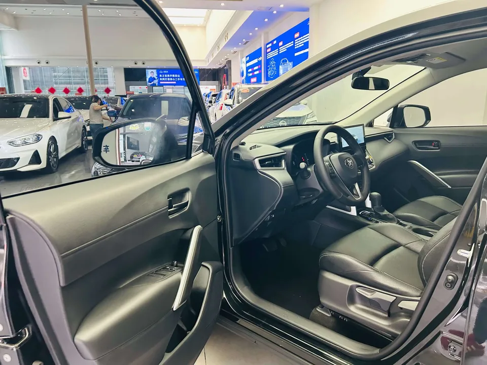 Toyota Frontlander Fenglanda 2023 2.0L CVT Elite Edition 2024 — миниатюра 4