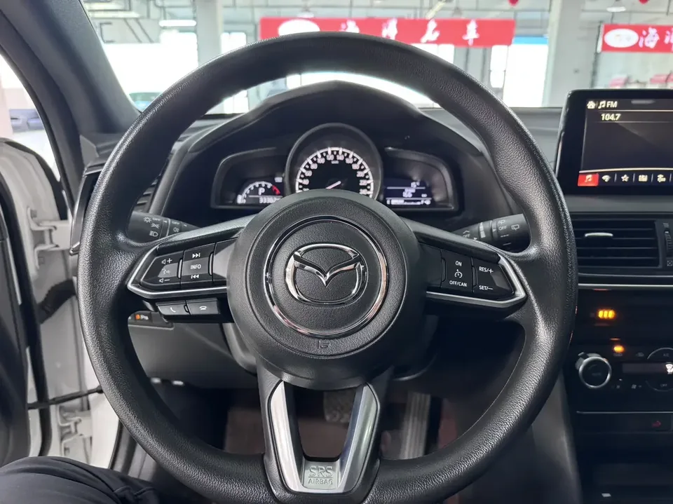 Mazda CX-4 Mazda CX-4 2021 2.0L 2WD Blue Sky Explorer Edition 2023 — thumbnail 4