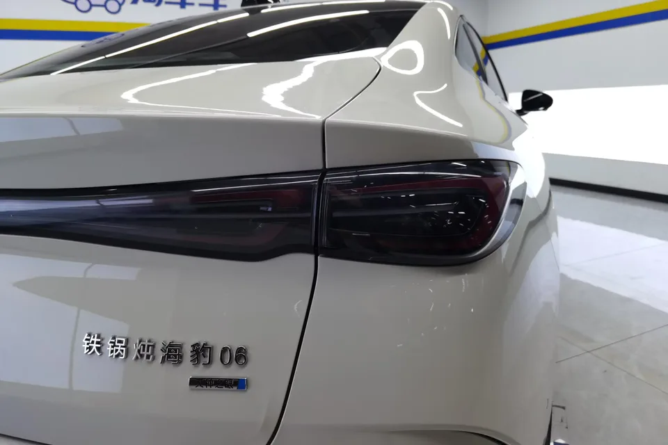 BYD Seal 06DM Seal 06DM 2025 DM-i 80KM Premium Edition 2025 — thumbnail 2