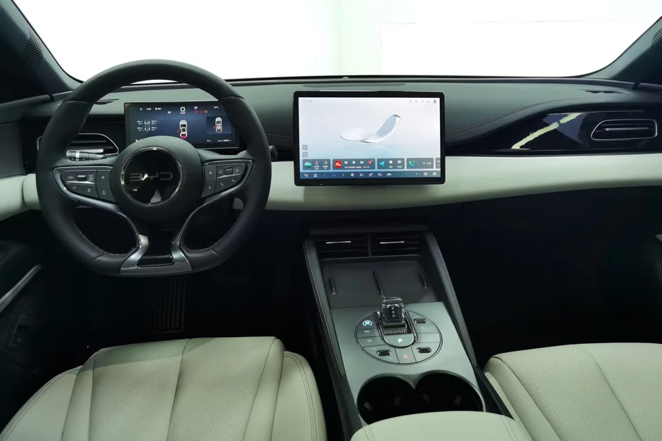 BYD Seal 06DM Seal 06DM 2025 DM-i 80KM Premium Edition 2025 — thumbnail 4