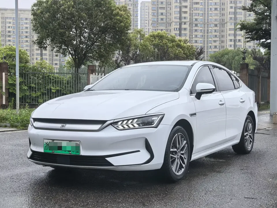 BYD Qin PLUS EV Qin PLUS EV 2021 500KM Premium 2022 — photo 1, buy with delivery to Moscow