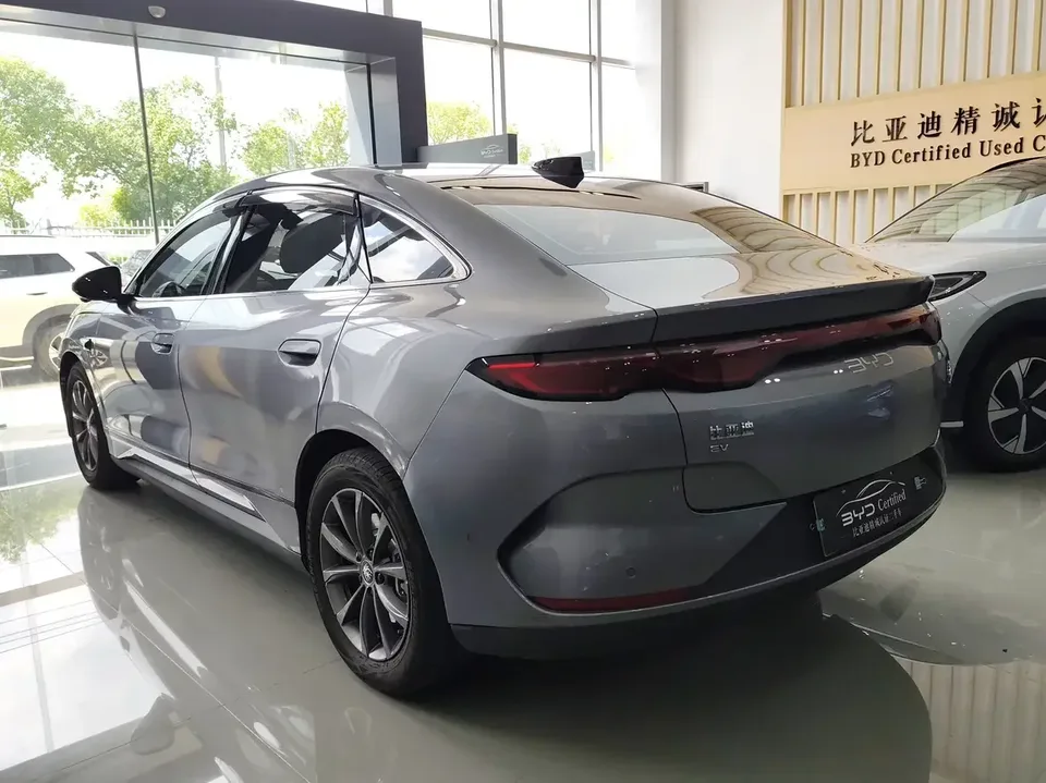 BYD Qin L EV Qin L EV 2025 470KM Leading Model 2025 — thumbnail 2