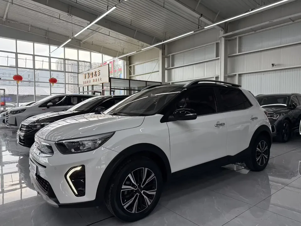 Kia KX1 Yipao 2021 1.4L CVT Fun Sunroof Model 2023 — фото 1, купить с доставкой в Москву