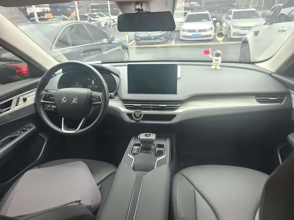 Hongqi E-QM5 Hongqi E-QM5 2023 620KM PLUS 2023 — thumbnail 2