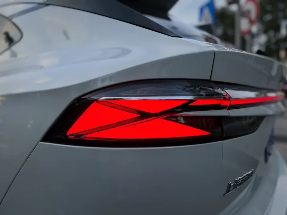 Roewe RX5 Roewe RX5 2023 Superior Edition 2024 — thumbnail 3
