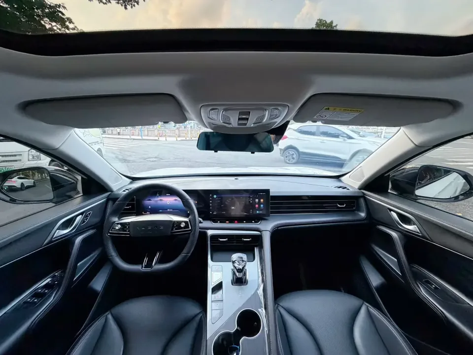 Roewe RX5 Roewe RX5 2023 Superior Edition 2024 — thumbnail 4