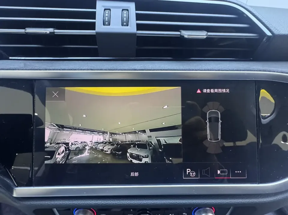Audi Q3 Audi Q3 2023 35 TFSI Stylish Dynamic 2022 — thumbnail 4