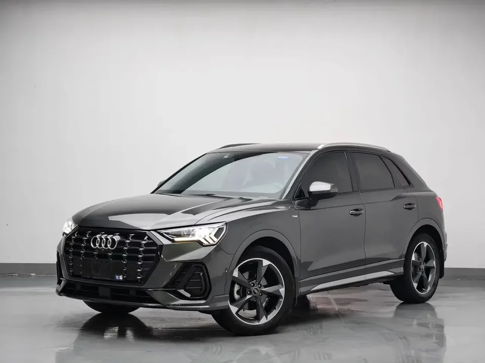 Audi Q3 Audi Q3 2023 35 TFSI Stylish Dynamic 2023 — photo 1, buy with delivery to Moscow