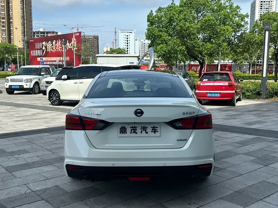 Nissan Altima Sound of nature 2021 2.0L XL Comfort Edition 2022 — thumbnail 2