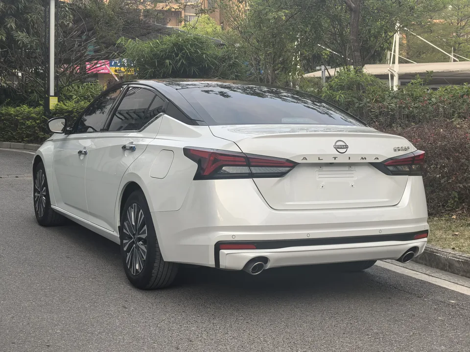 Nissan Altima Sound of nature 2022 2.0L XE Pure Edition 2024 — thumbnail 4