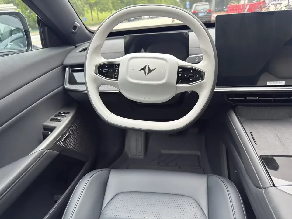 Dongfeng YiPai 007 Yipai 007 2024 Extended Range 200 Ruyi Edition 2024 — thumbnail 4