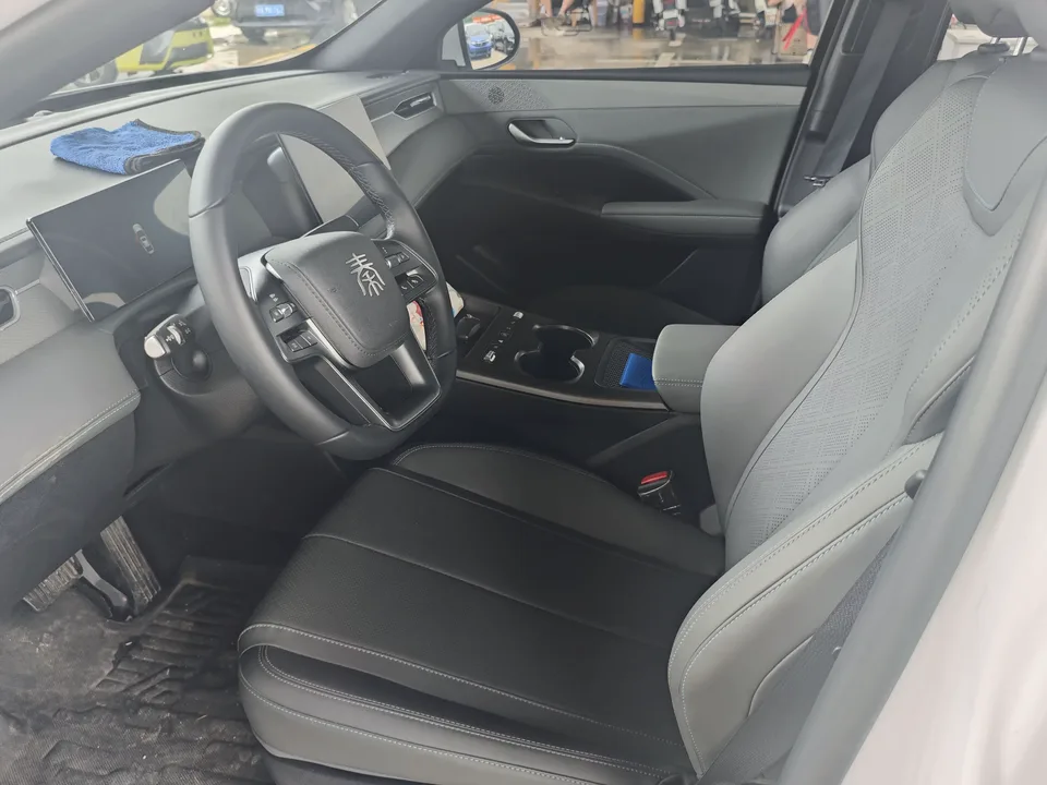BYD Qin PLUS DM Qin PLUS DM 2025 DM-i Intelligent Driving Version 128KM Progressive 2025 — thumbnail 4