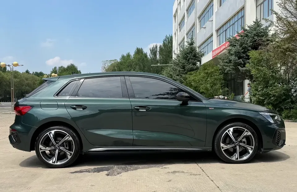 Audi A3 Audi A3 2022 Sportback 35 TFSI Luxury Sports 2023 — thumbnail 2