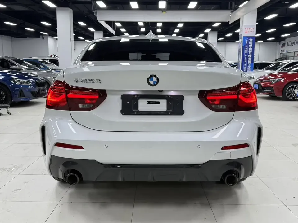 BMW 1 Series BMW 1 Series 2023 120i M Sport Night Edition 2023 — thumbnail 2