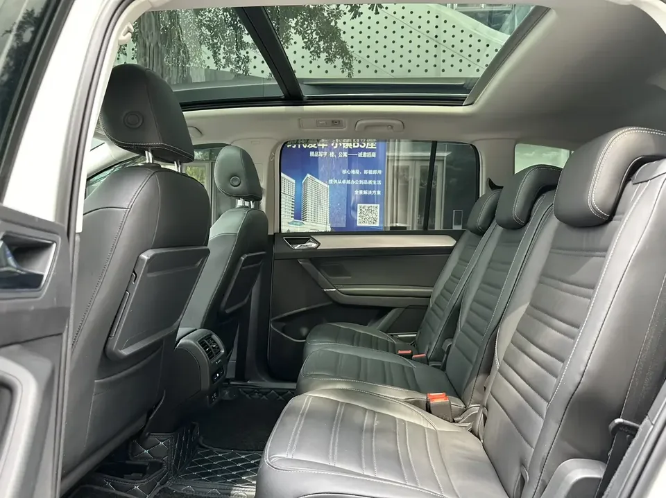 Volkswagen Touran L Touran L 2021 280TSI DSG 7-seater 2022 — thumbnail 5