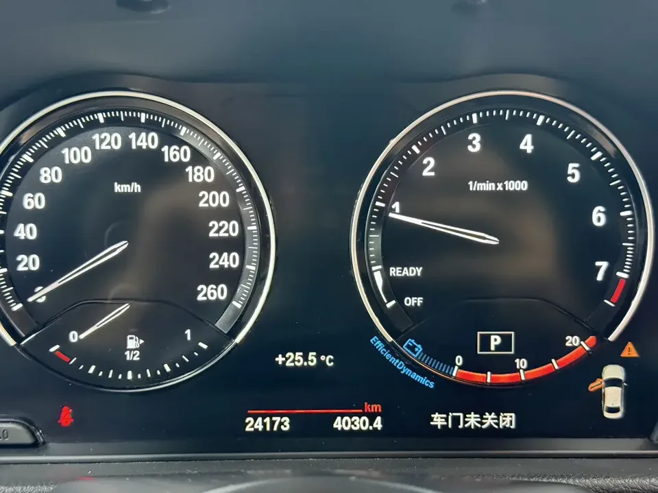 BMW 1 Series BMW 1 Series 2021 120i M Sport Night Edition 2022 — thumbnail 4