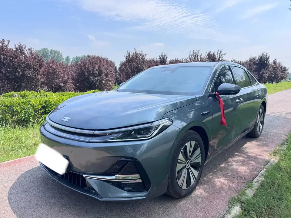 Geely Galaxy A7 EM Galaxy A7 EM 2025 150km Explorer+ 2025 — photo 1, buy with delivery to Moscow