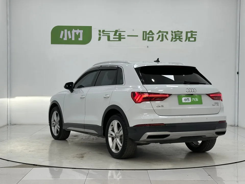 Audi Q3 Audi Q3 2022 35 TFSI Stylish and Elegant 2022 — миниатюра 2