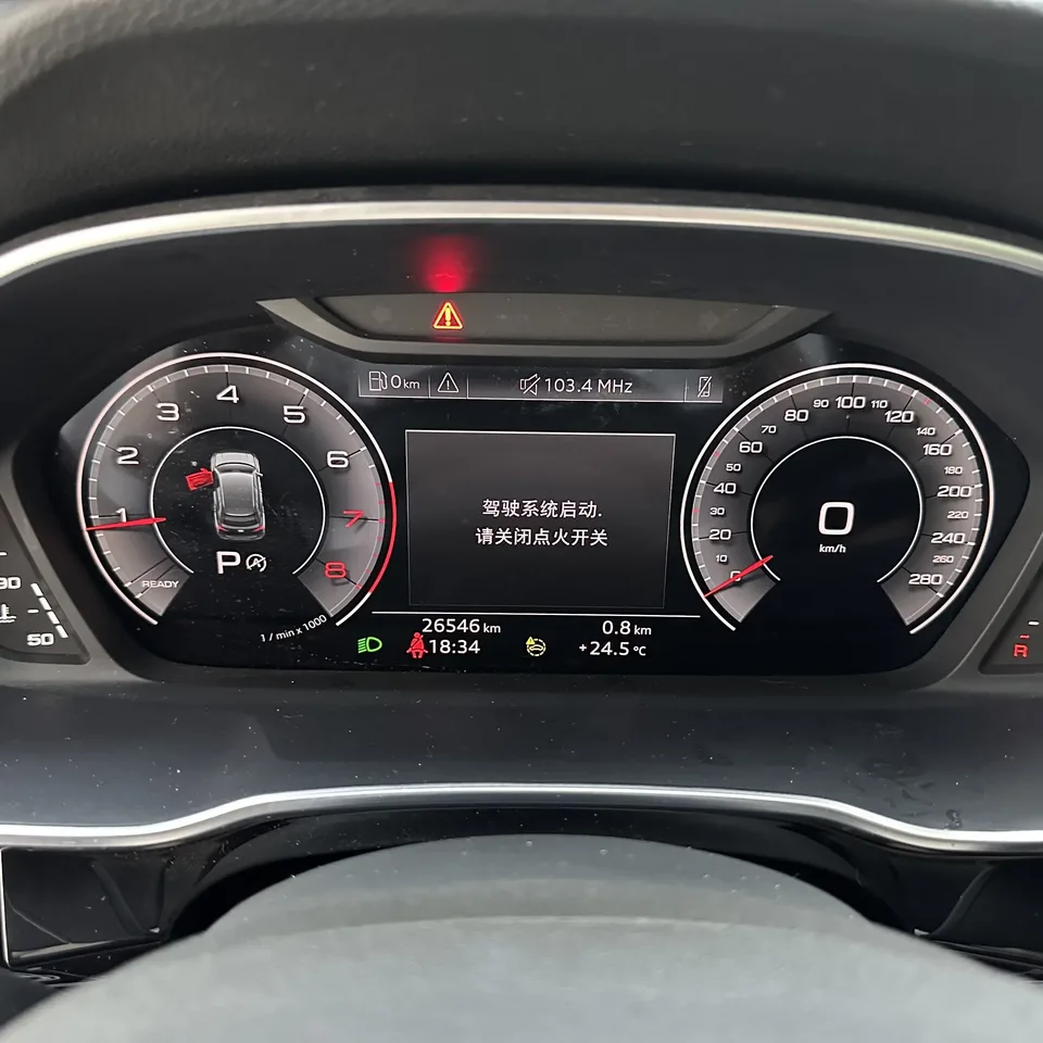 Audi Q3 Audi Q3 2022 35 TFSI Stylish and Elegant 2022 — миниатюра 4