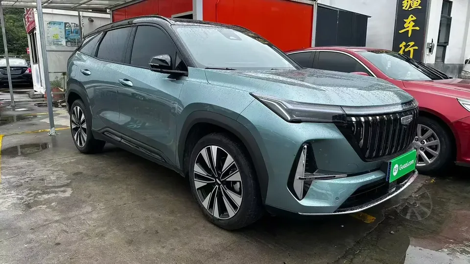 Geely Atlas L Boyue L 2025 The fourth generation 1.5TD DCT Jinxiu 2025 — thumbnail 4