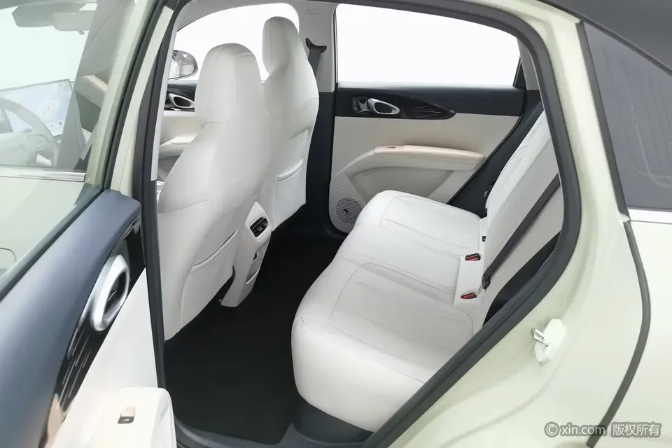 Geely Star Wish Star Wish 2026 410km Explorer Edition 2025 — миниатюра 5