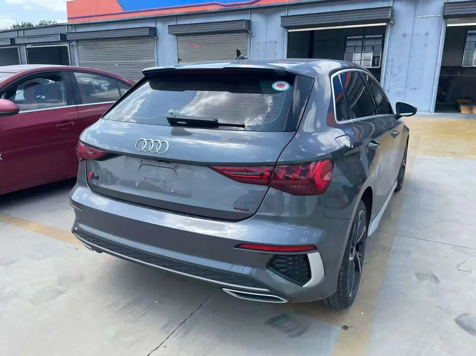 Audi A3 Audi A3 2023 Sportback 35 TFSI Stylish and sporty 2023 — thumbnail 4