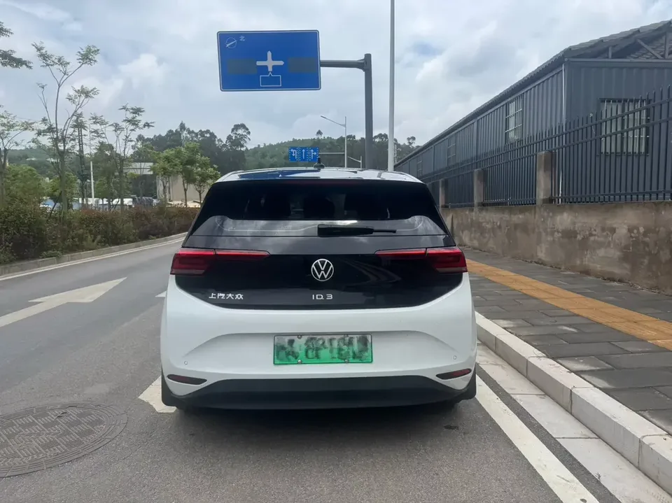 Volkswagen ID.3 Volkswagen ID.3 2024 Pure Smart Edition 2024 — миниатюра 2