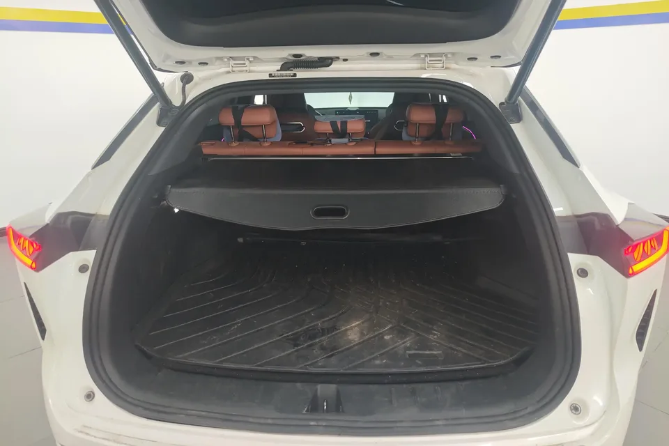 Changan UNI-Z PHEV Changan UNI-Z PHEV 2024 Blue Whale iDD 125KM Beyond 2024 — thumbnail 5