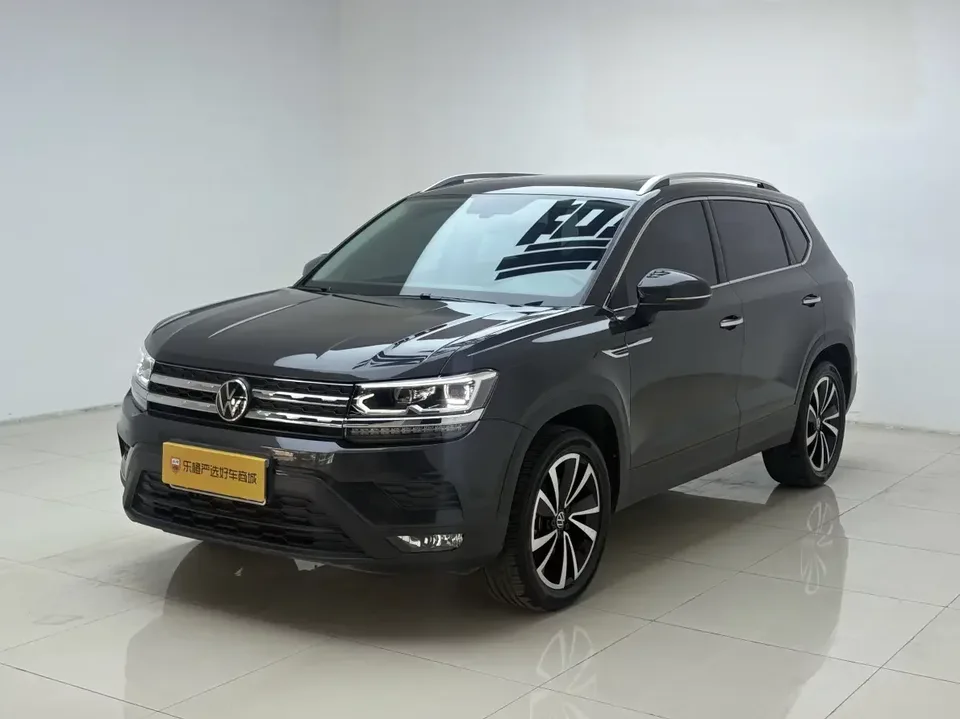 Volkswagen Tharu tuyue 2021 280TSI 2WD Luxury Edition PLUS 2022 — photo 1, buy with delivery to Moscow