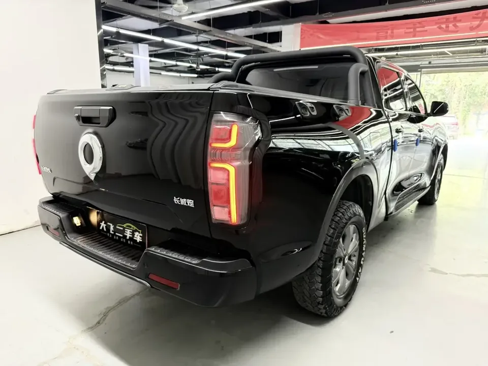 Great Wall Poer gun 2023 Commercial Version 2.0T Diesel Automatic Four-Wheel Drive Elite Model GW4D20M 2024 — thumbnail 2