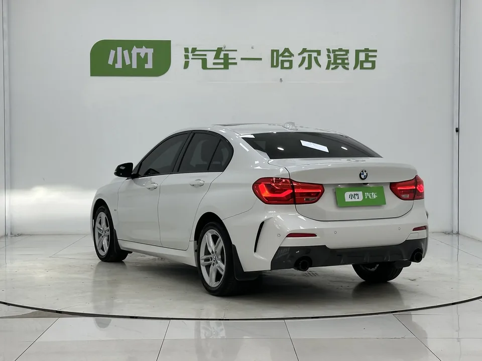 BMW 1 Series BMW 1 Series 2023 120i M Sport Night Edition 2022 — thumbnail 2