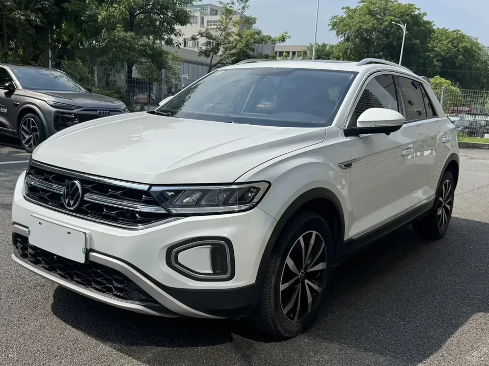 Volkswagen T-Roc TANG 2023 280TSI DSG Time Edition 2023 — photo 1, buy with delivery to Moscow