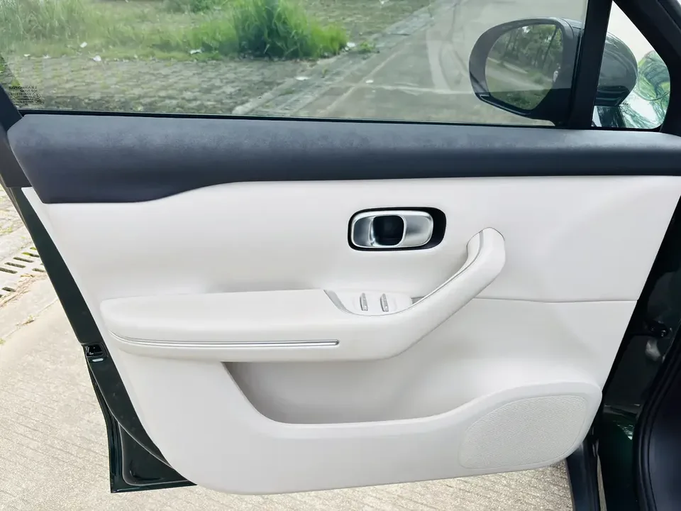 Leapmotor C16 Leapmotor C16 2024 Pure Electric 520 Premium Edition 2024 — thumbnail 3