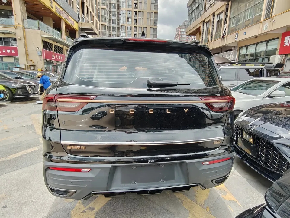 Geely Okavango Haoyue 2022 1.8TD DCT 2022 — thumbnail 2