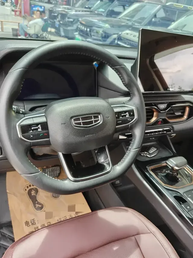 Geely Okavango Haoyue 2022 1.8TD DCT 2022 — thumbnail 3